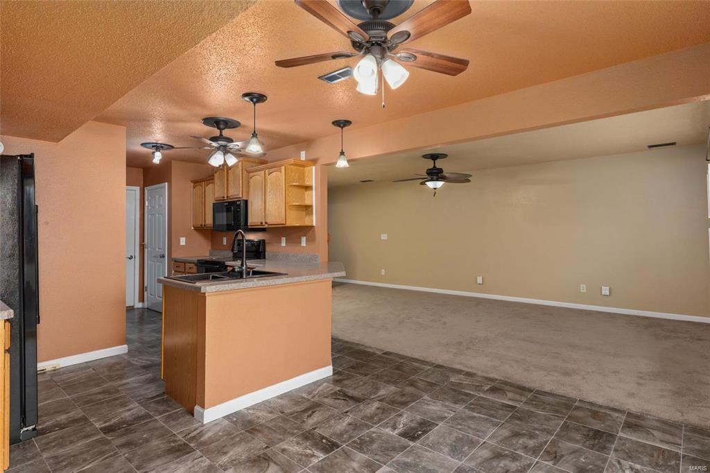 Listing Image #11