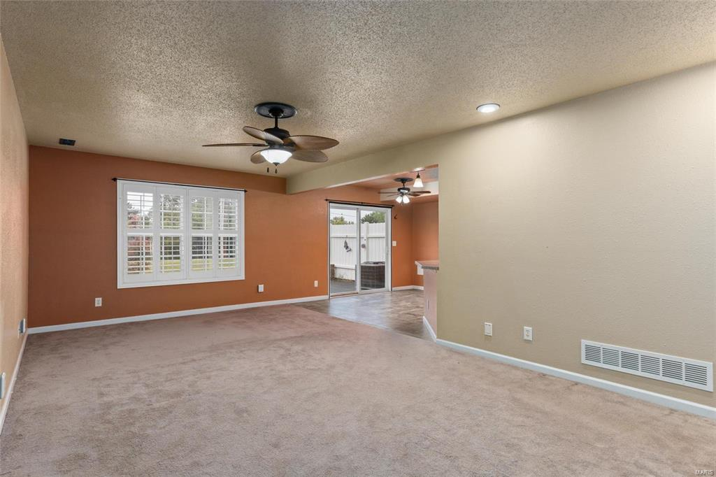 Listing Image #14