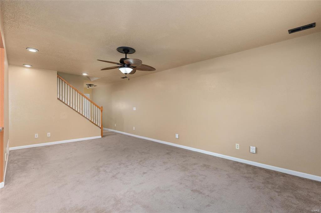 Listing Image #15