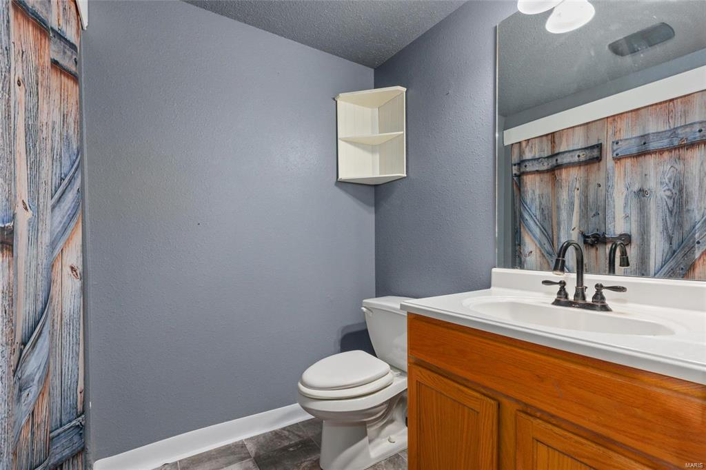 Listing Image #17