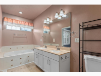 Listing Image #19