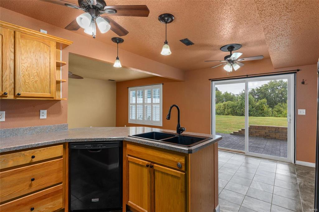 Listing Image #8