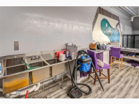 Listing Image #10