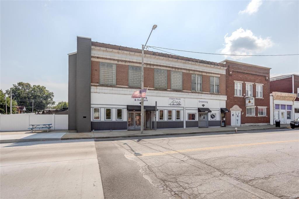 Listing Image #3