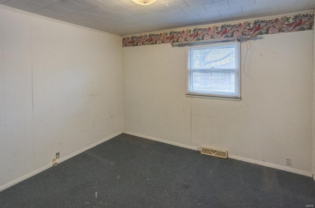 Listing Image #12