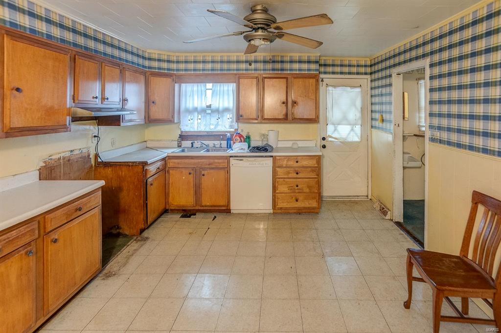 Listing Image #8