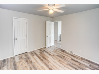 Listing Image #11