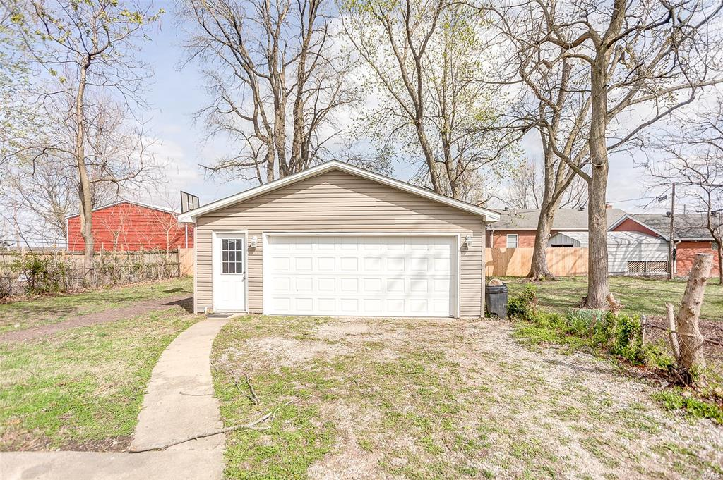 Listing Image #4