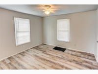 Listing Image #9