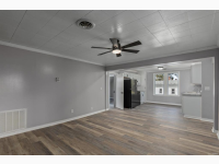 Listing Image #11