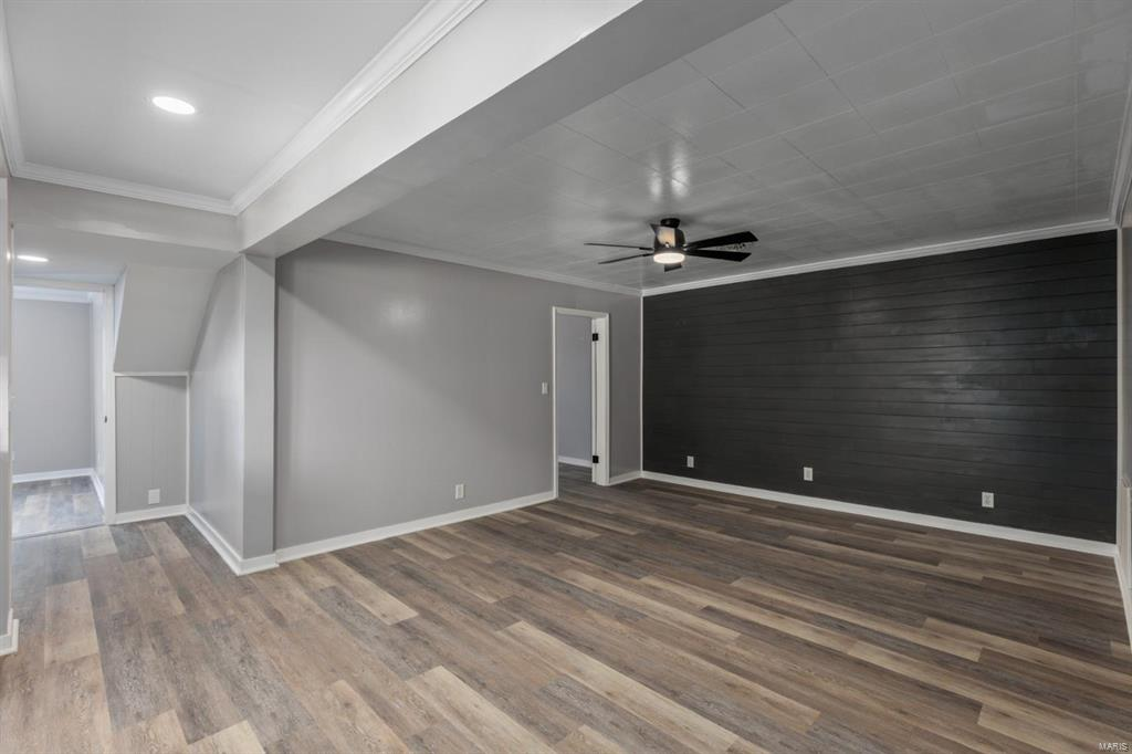 Listing Image #12