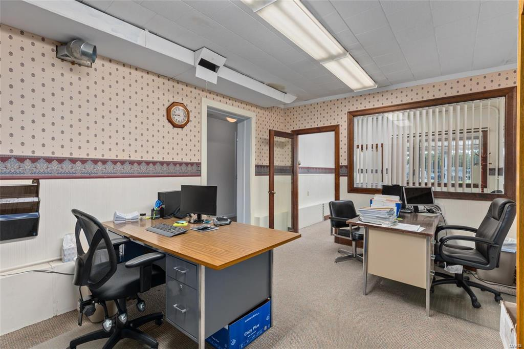 Listing Image #12