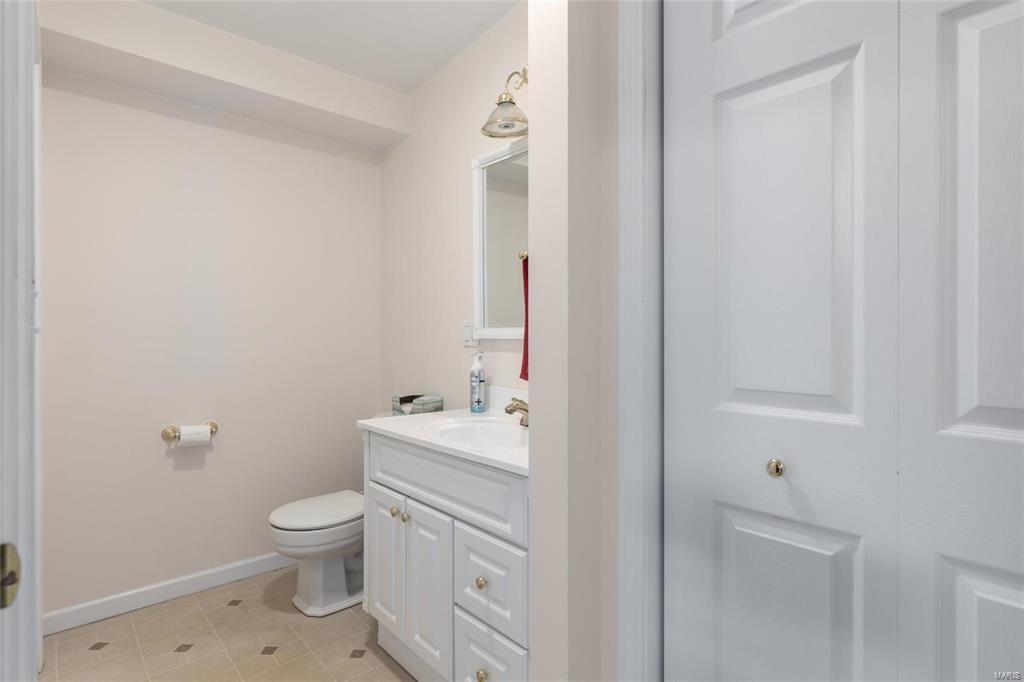 Listing Image #9