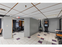 Listing Image #12