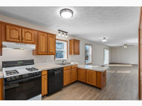 Listing Image #12