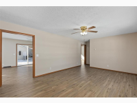 Listing Image #9