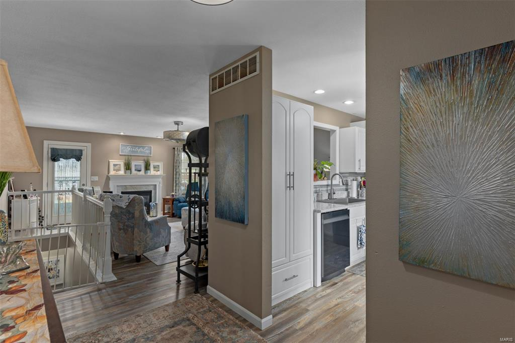 Listing Image #16