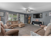 Listing Image #10