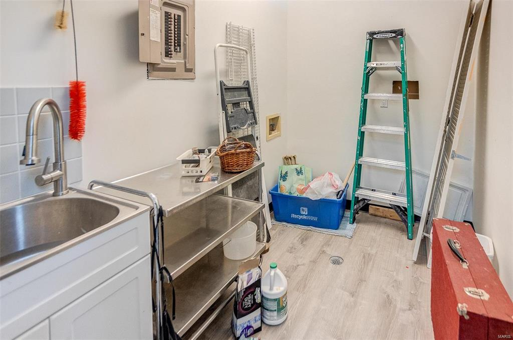 Listing Image #28