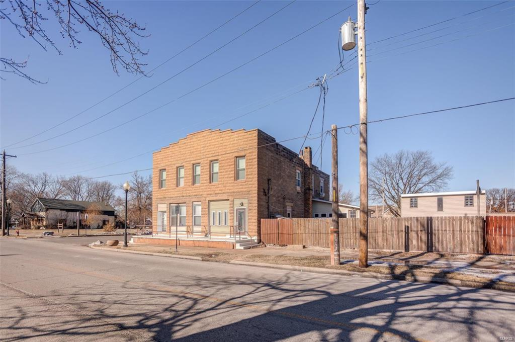Listing Image #4