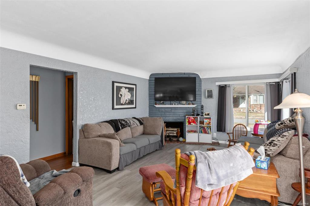 Listing Image #8
